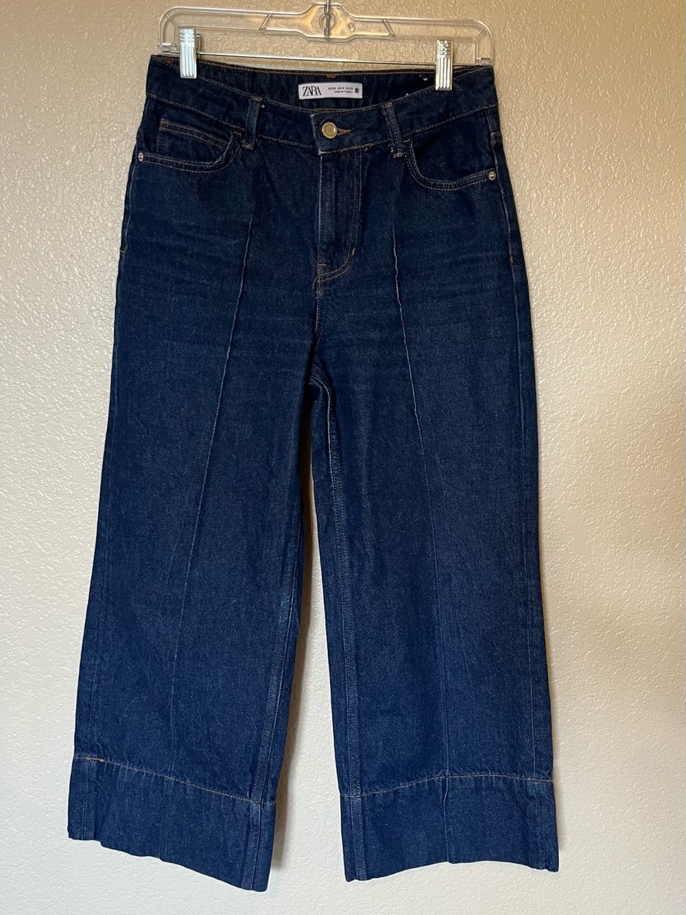 ZARA Wide Leg Jeans 24 inseam